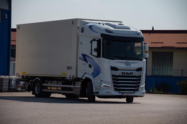 TRUCK
